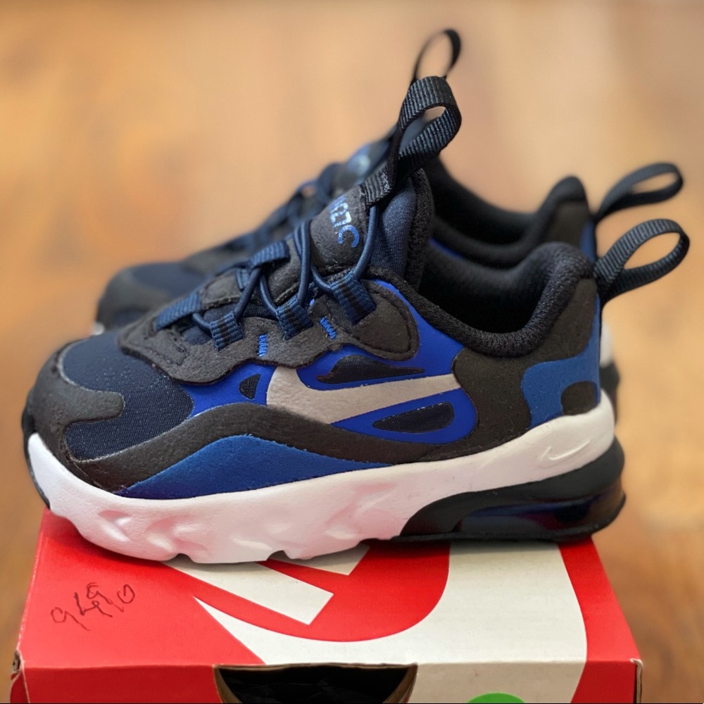 Nike Air Max 270 RT size 4c